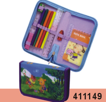 411149->>STATIONERY SET>>PENCIL BAG WITH STATIONERY